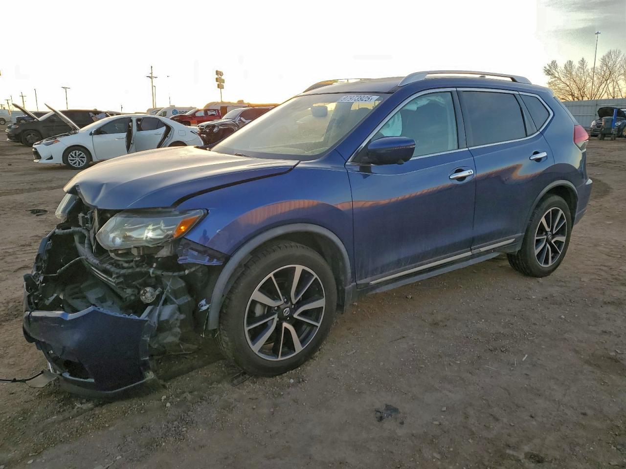 2017 NISSAN ROGUE