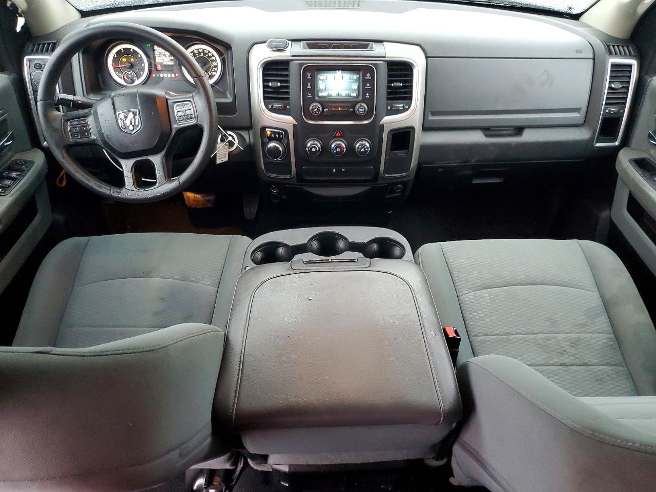 2019 RAM 1500 CLASSIC SLT photo 8
