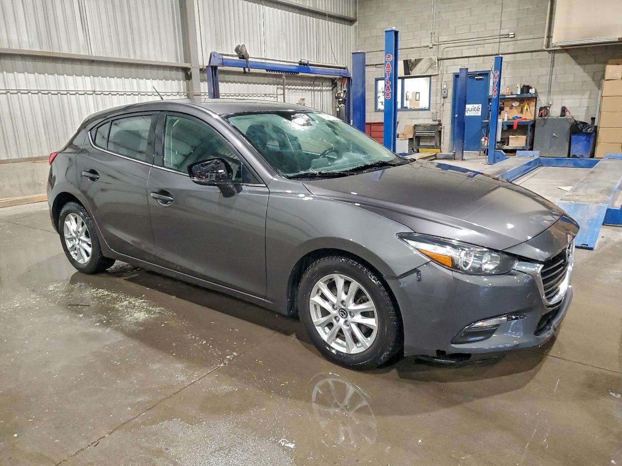 2017 MAZDA 3 TOURING photo 4
