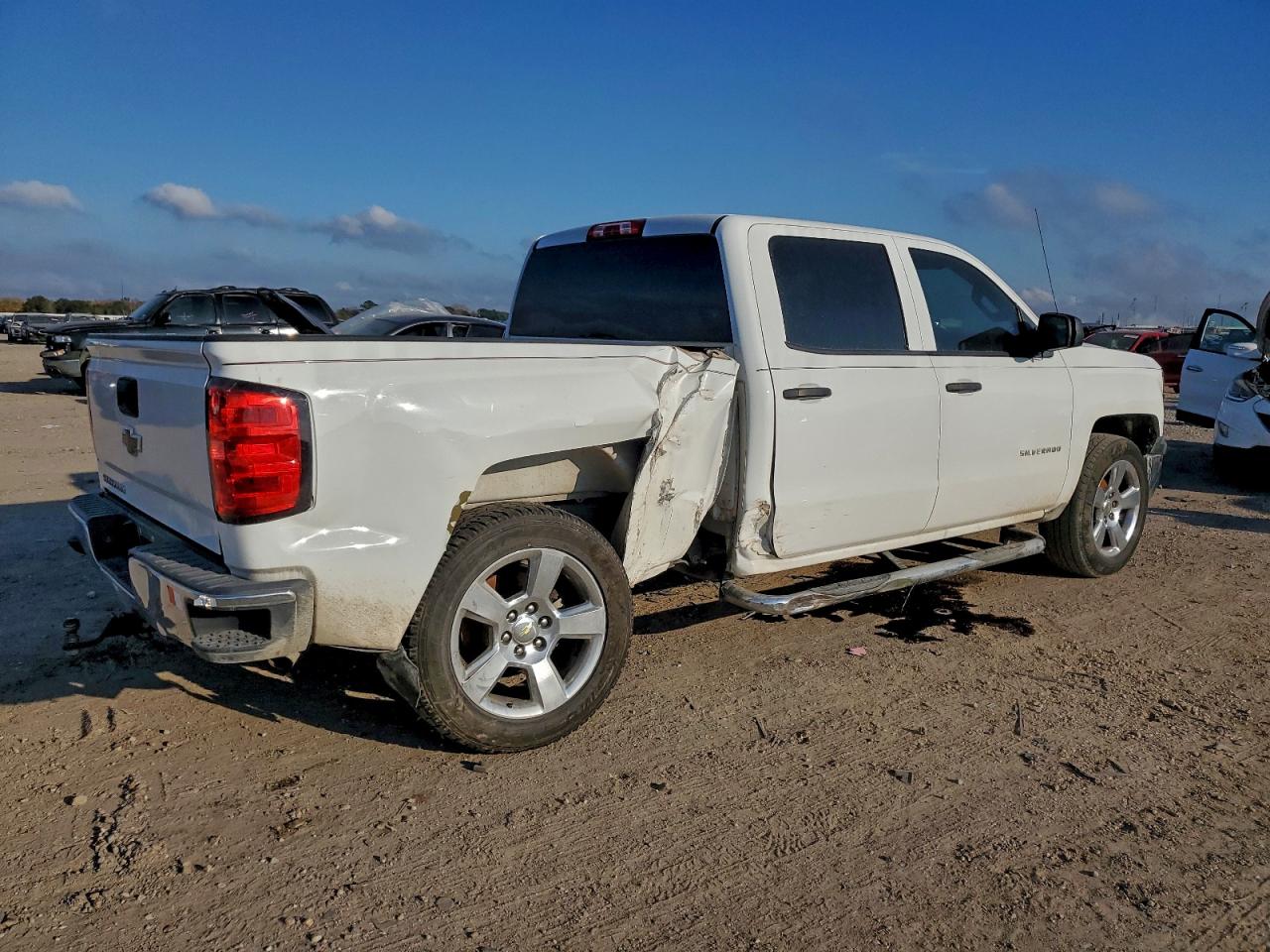2014 CHEVROLET SILVERADO C1500 photo 3