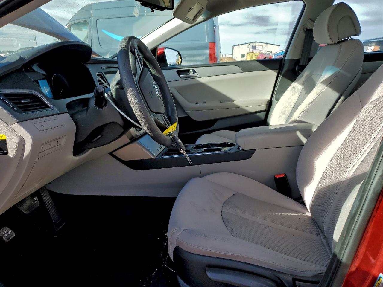 2016 HYUNDAI SONATA SE photo 13