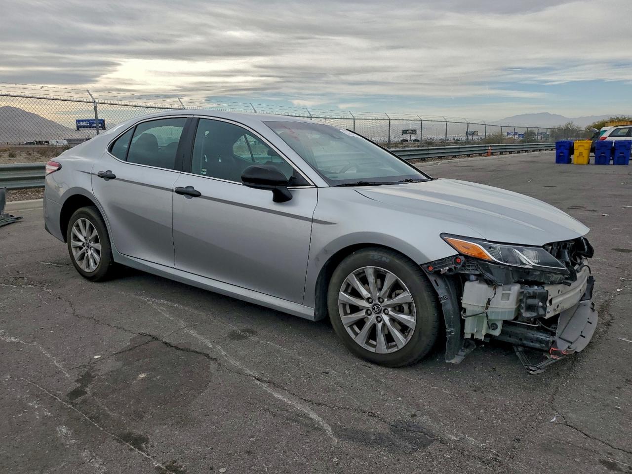 2018 TOYOTA CAMRY L photo 4