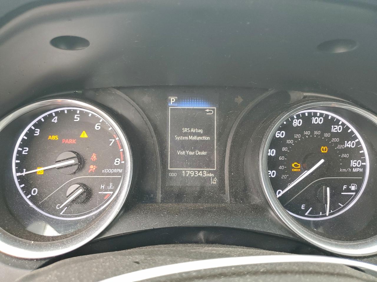 2018 TOYOTA CAMRY L photo 9