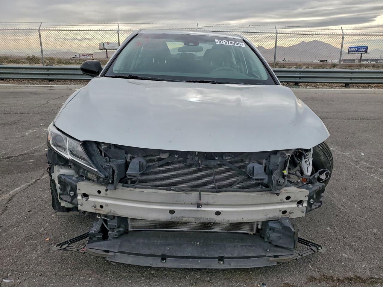 2018 TOYOTA CAMRY L photo 5