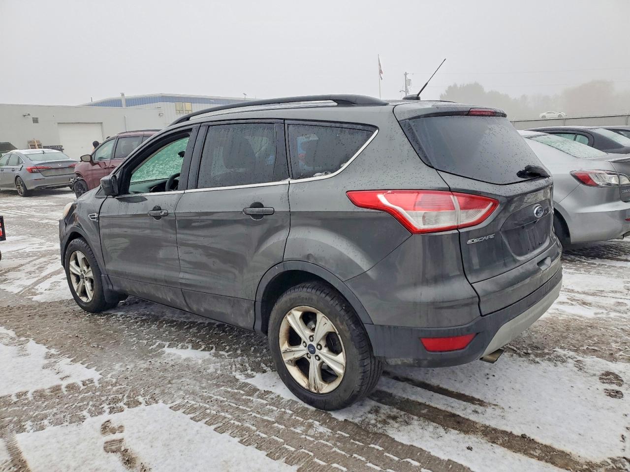 2015 FORD ESCAPE SE photo 2