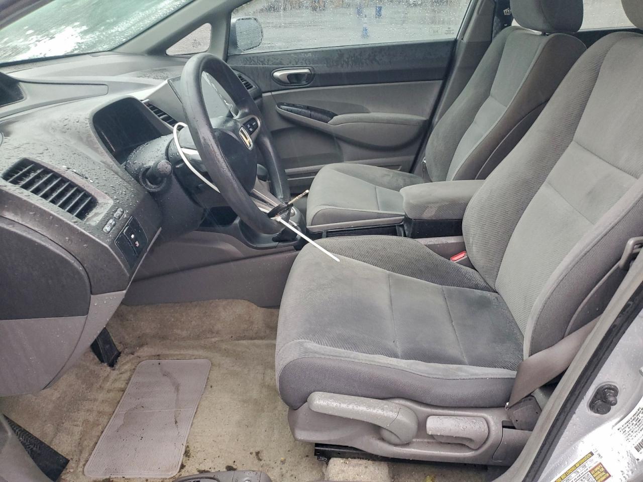 2011 HONDA CIVIC LX photo 7