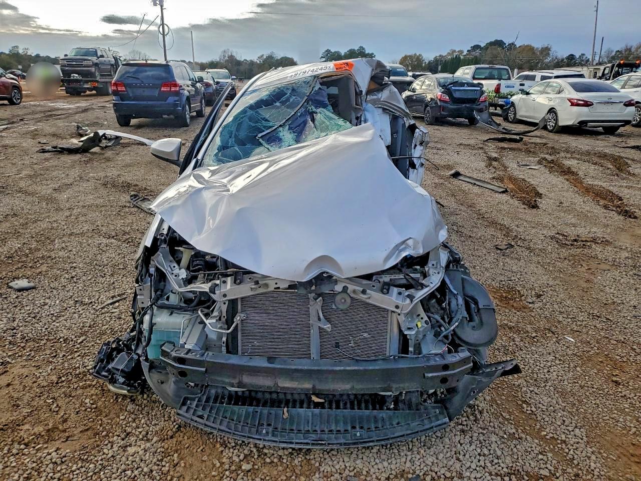 2015 TOYOTA COROLLA L photo 5