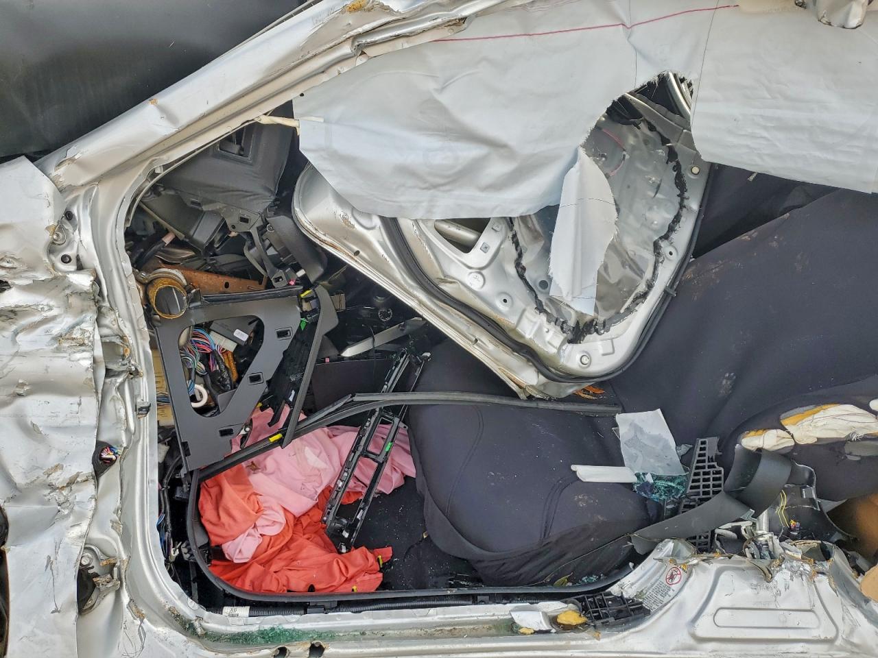 2015 TOYOTA COROLLA L photo 7