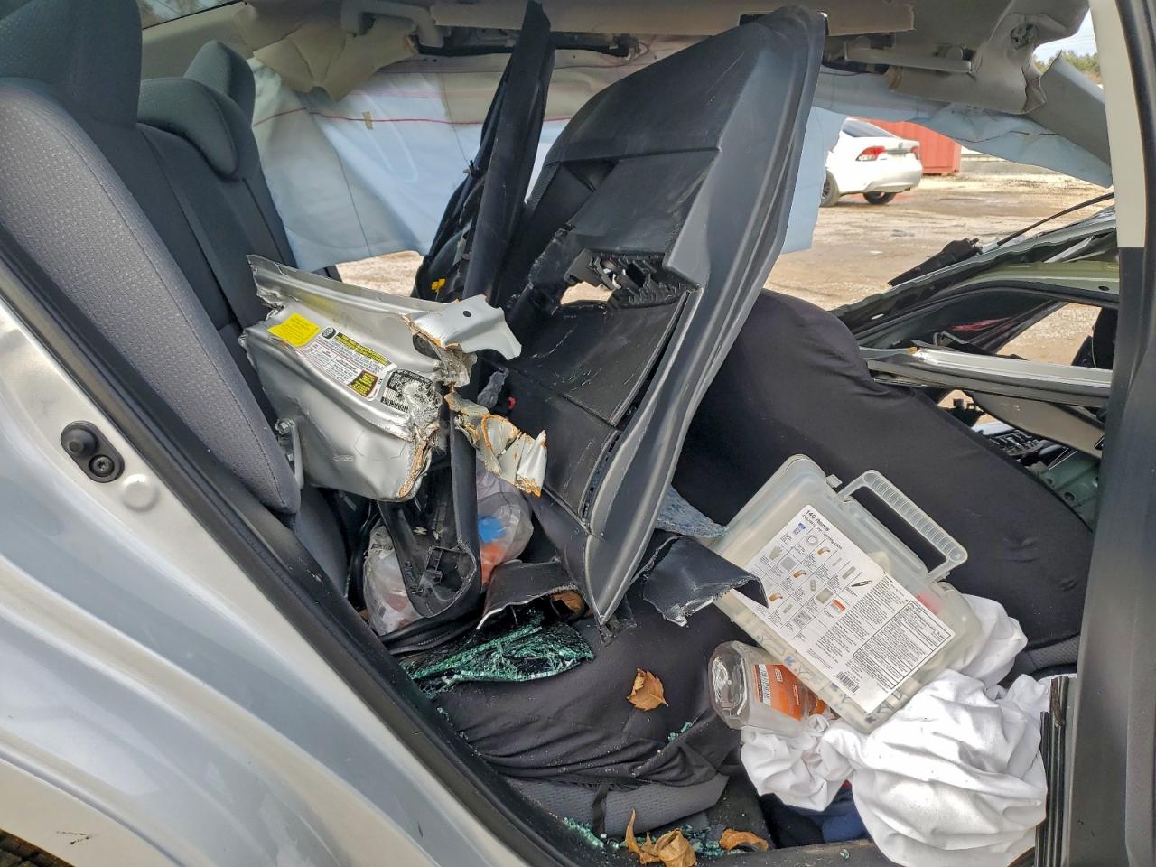 2015 TOYOTA COROLLA L photo 10