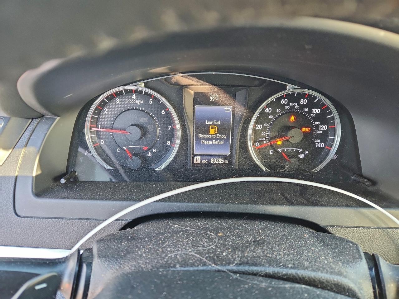 2015 TOYOTA CAMRY LE photo 9