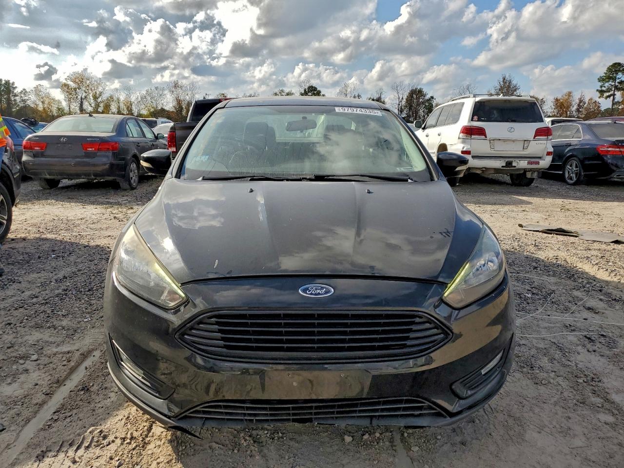 2017 FORD FOCUS SE photo 5