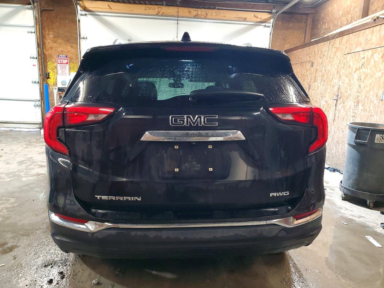 2020 GMC TERRAIN SLT photo 6