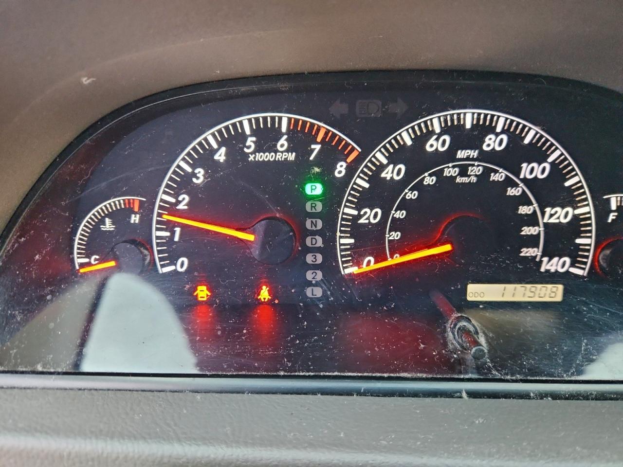 2005 TOYOTA CAMRY LE photo 9