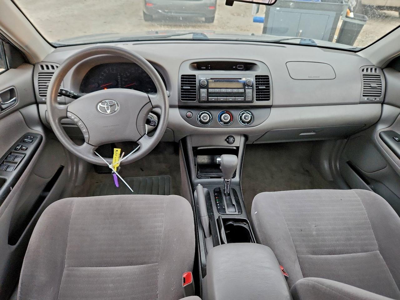 2005 TOYOTA CAMRY LE photo 8