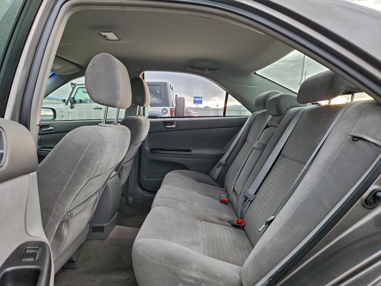 2005 TOYOTA CAMRY LE photo 10