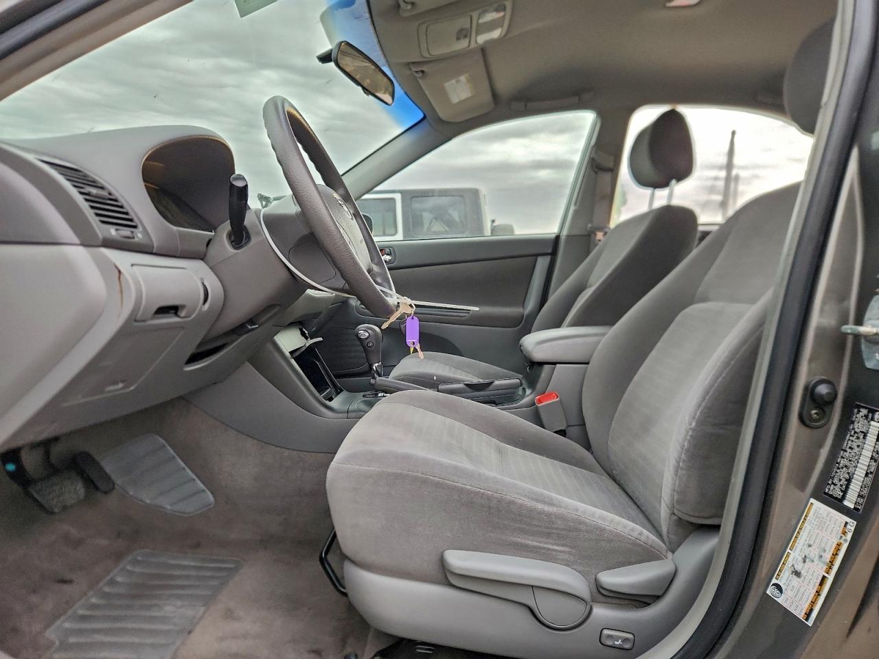 2005 TOYOTA CAMRY LE photo 7