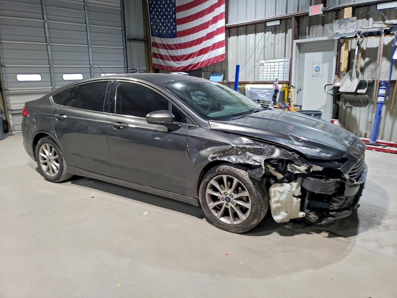 2017 FORD FUSION SE photo 4