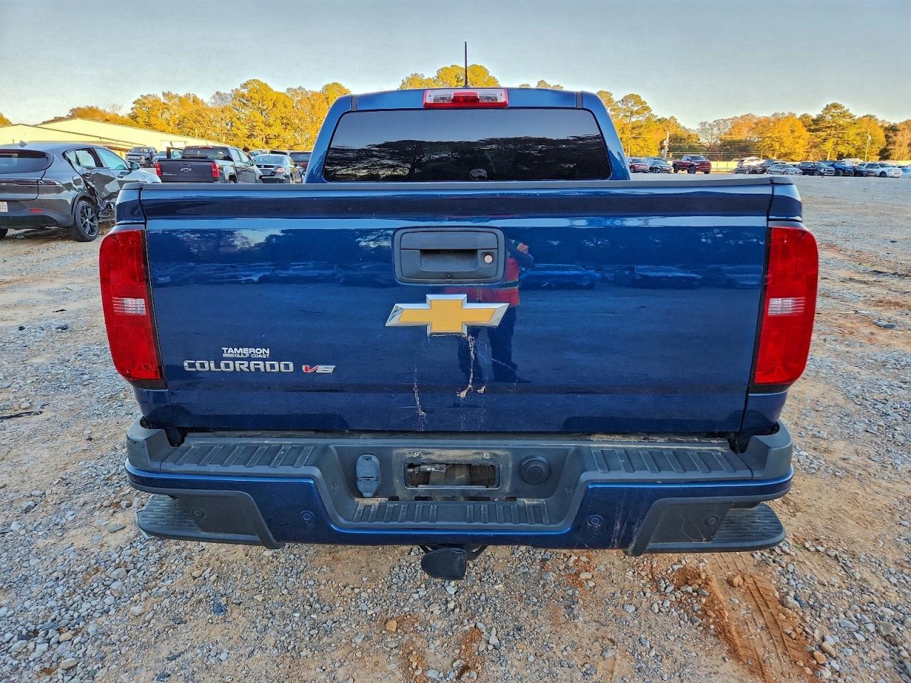 2019 CHEVROLET COLORADO photo 6