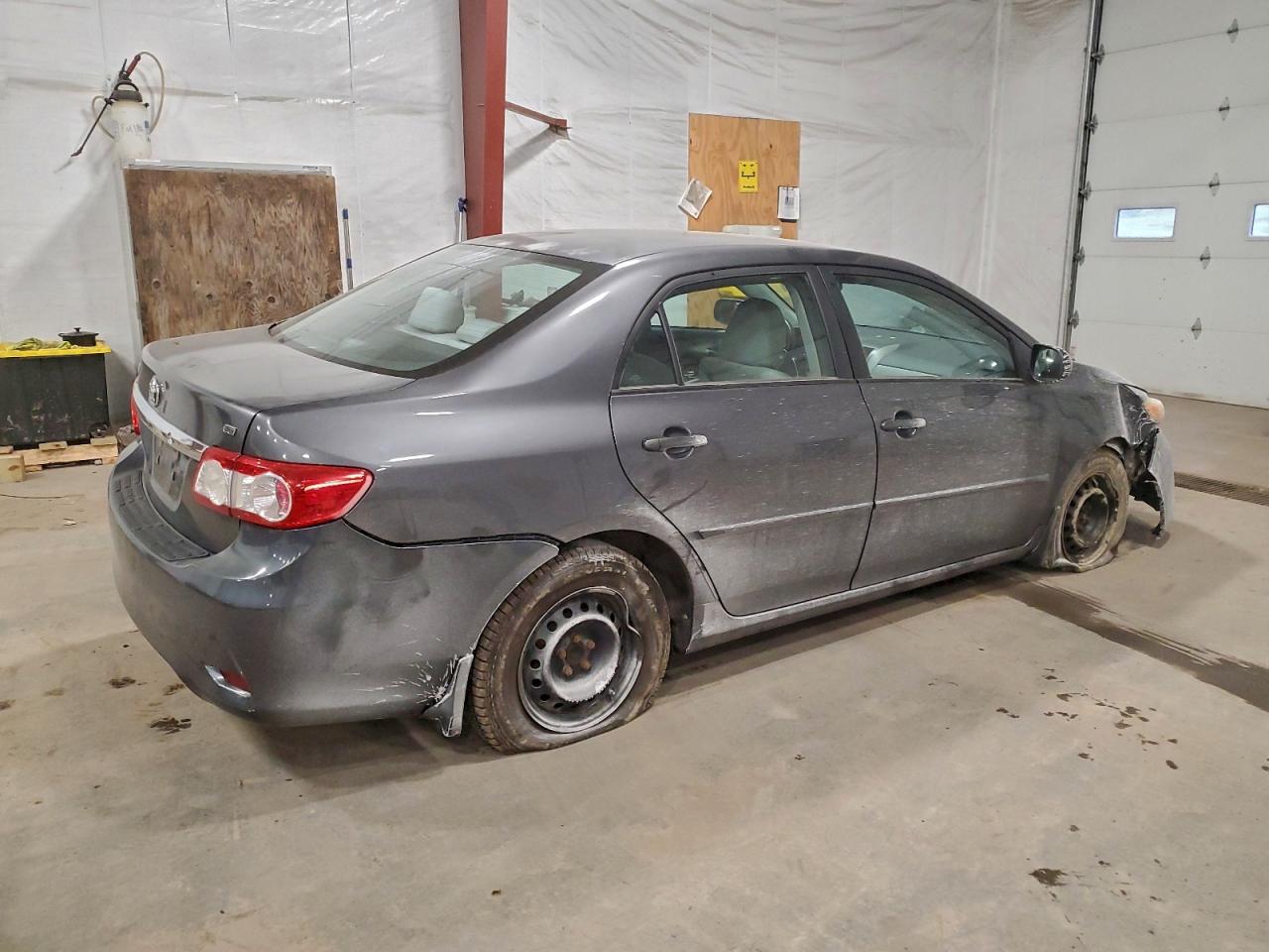 2011 TOYOTA COROLLA BASE photo 3