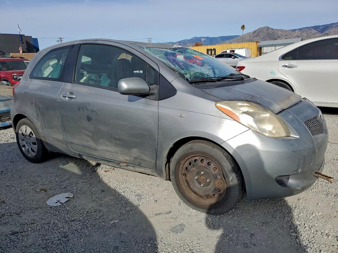 2008 TOYOTA YARIS photo 4