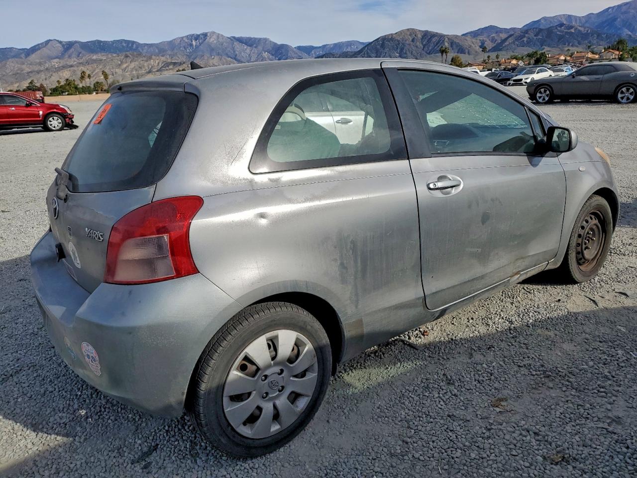 2008 TOYOTA YARIS photo 3