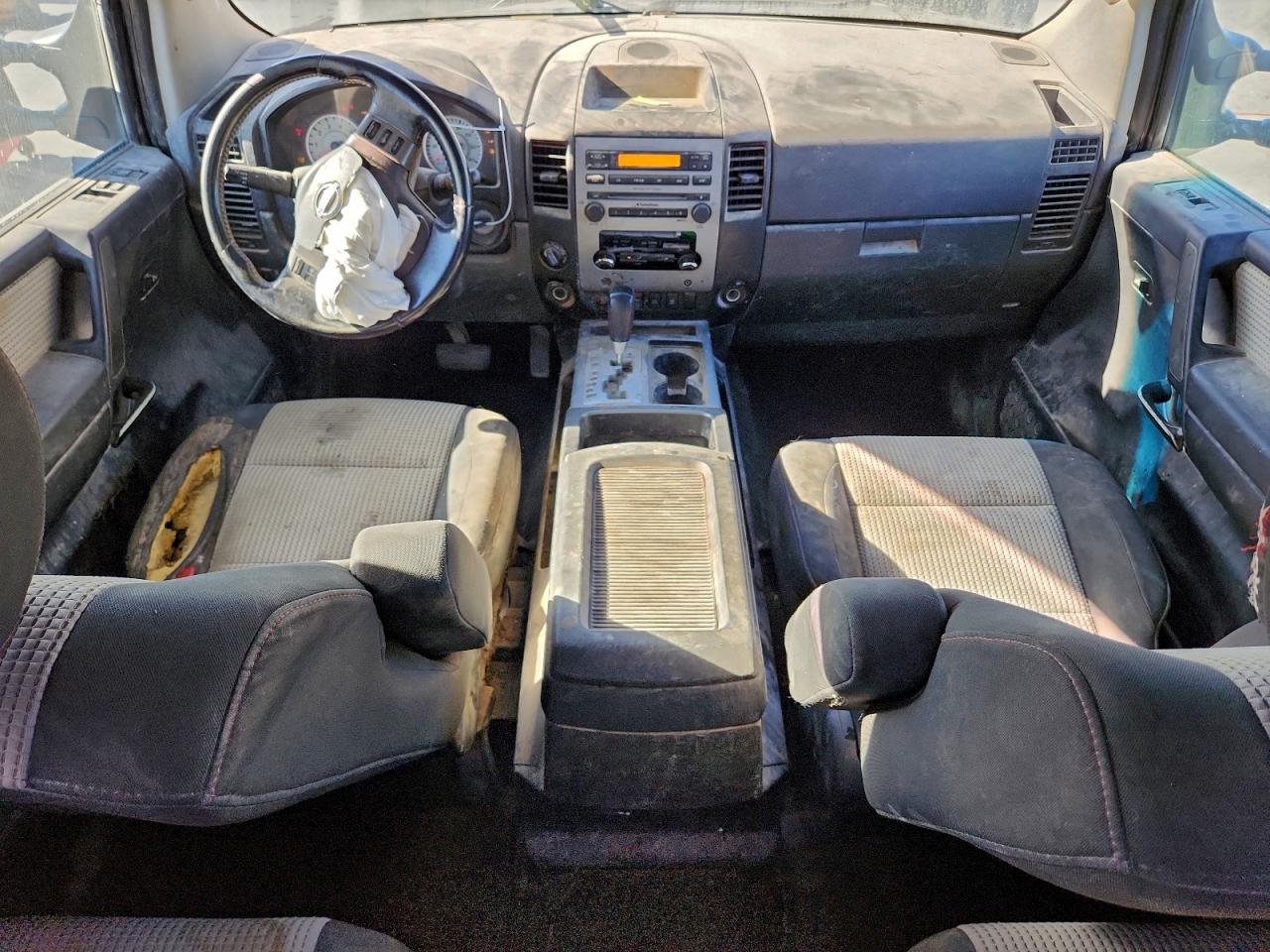 2011 NISSAN TITAN S photo 8