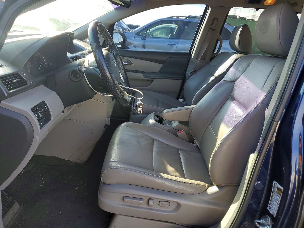 2014 HONDA ODYSSEY EXL photo 13