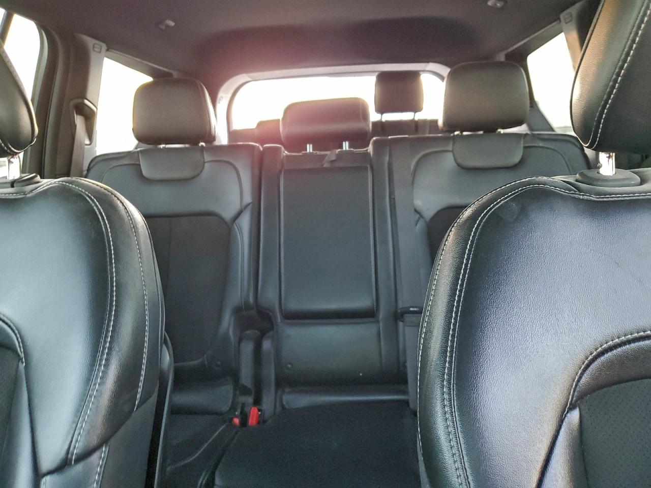 2023 JEEP GRAND CHEROKEE L LAREDO photo 10