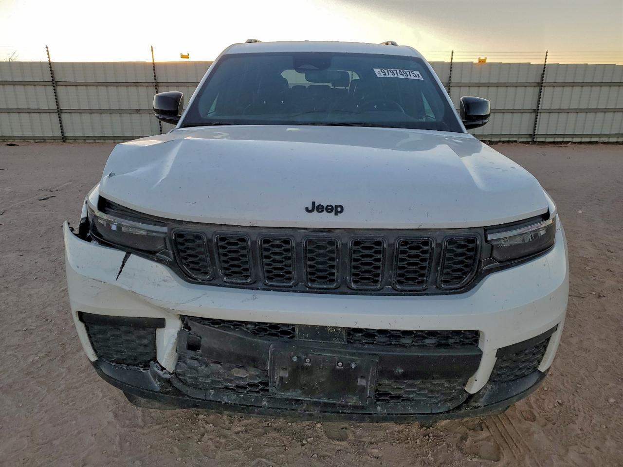 2023 JEEP GRAND CHEROKEE L LAREDO photo 5