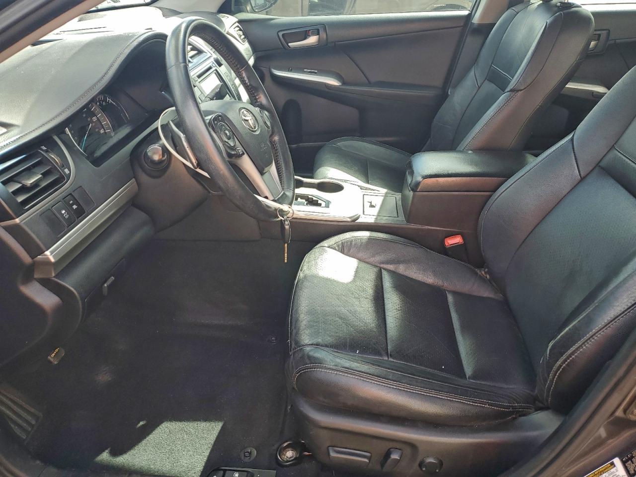 2014 TOYOTA CAMRY L photo 7