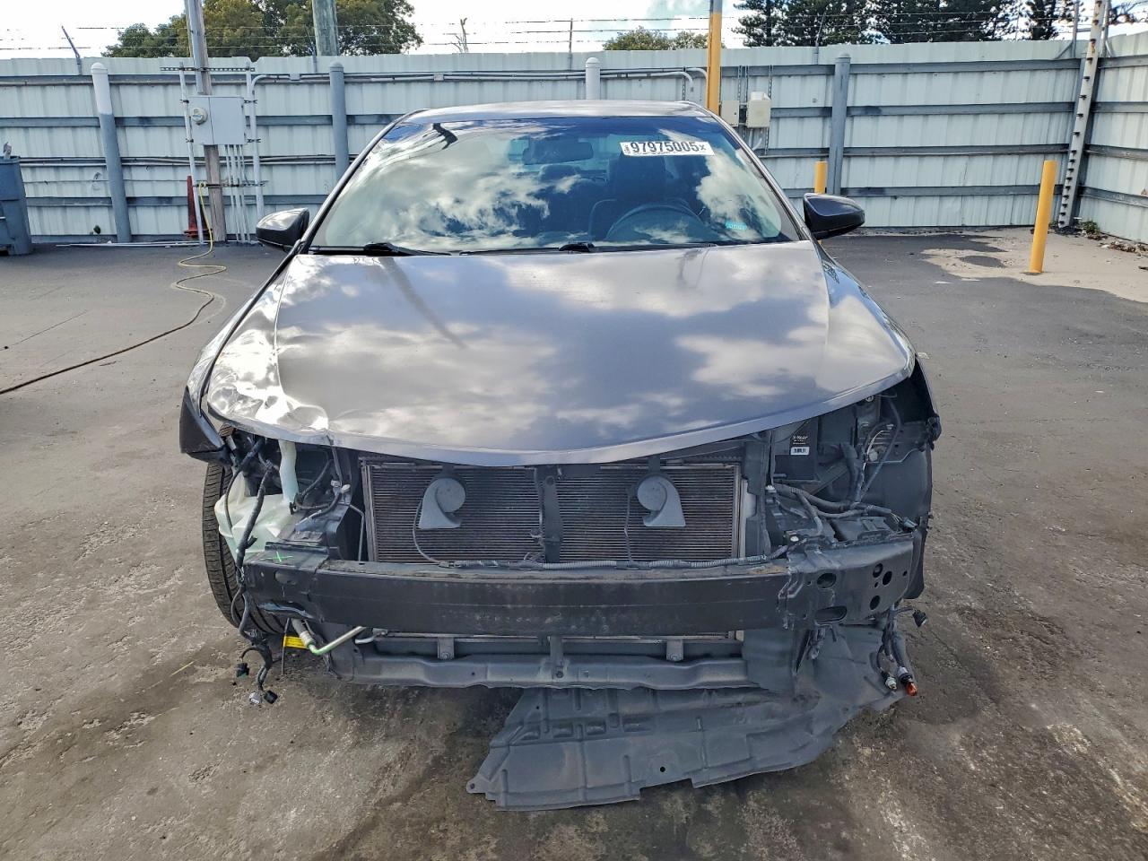 2014 TOYOTA CAMRY L photo 5