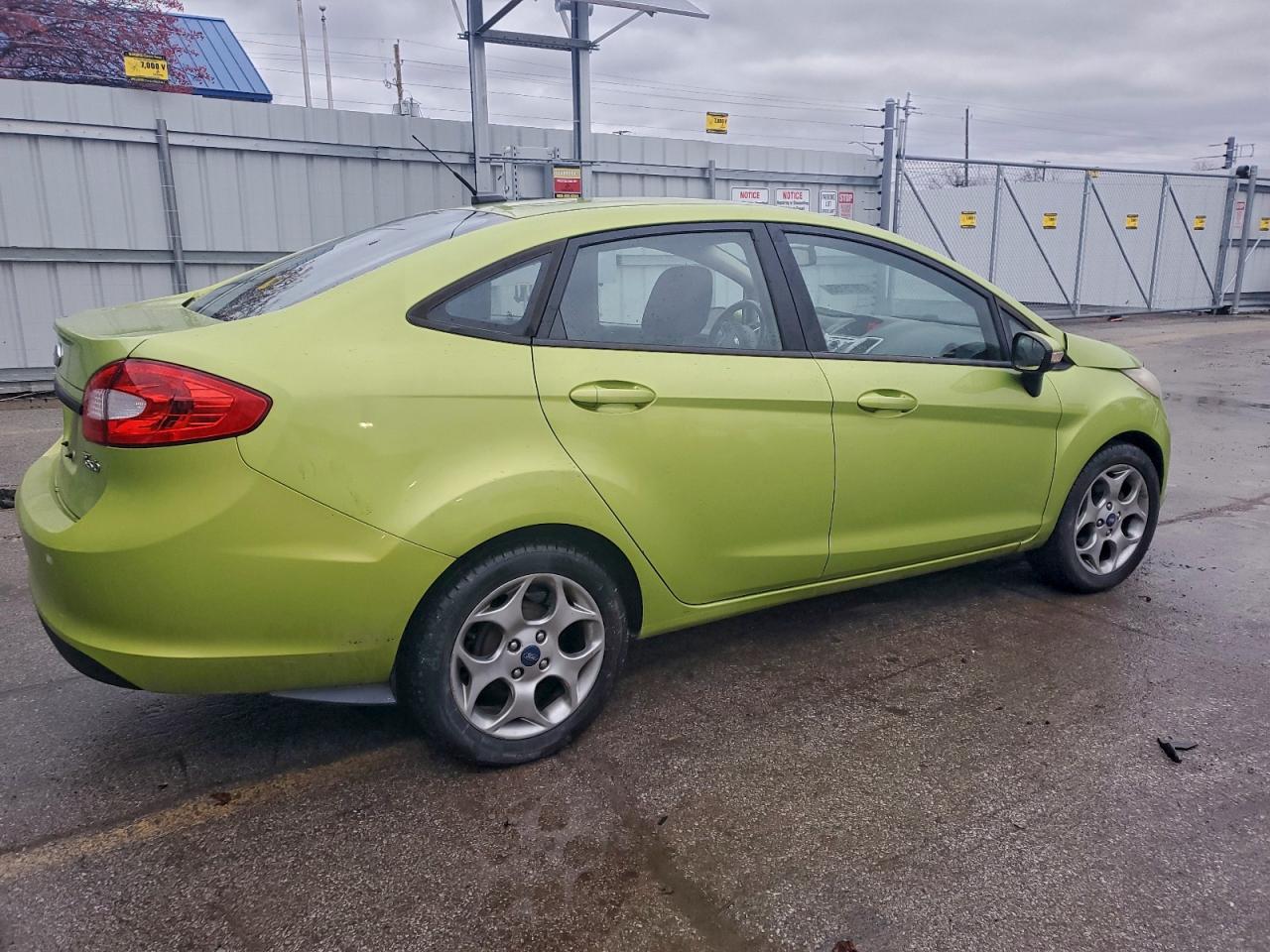 2012 FORD FIESTA SEL photo 3