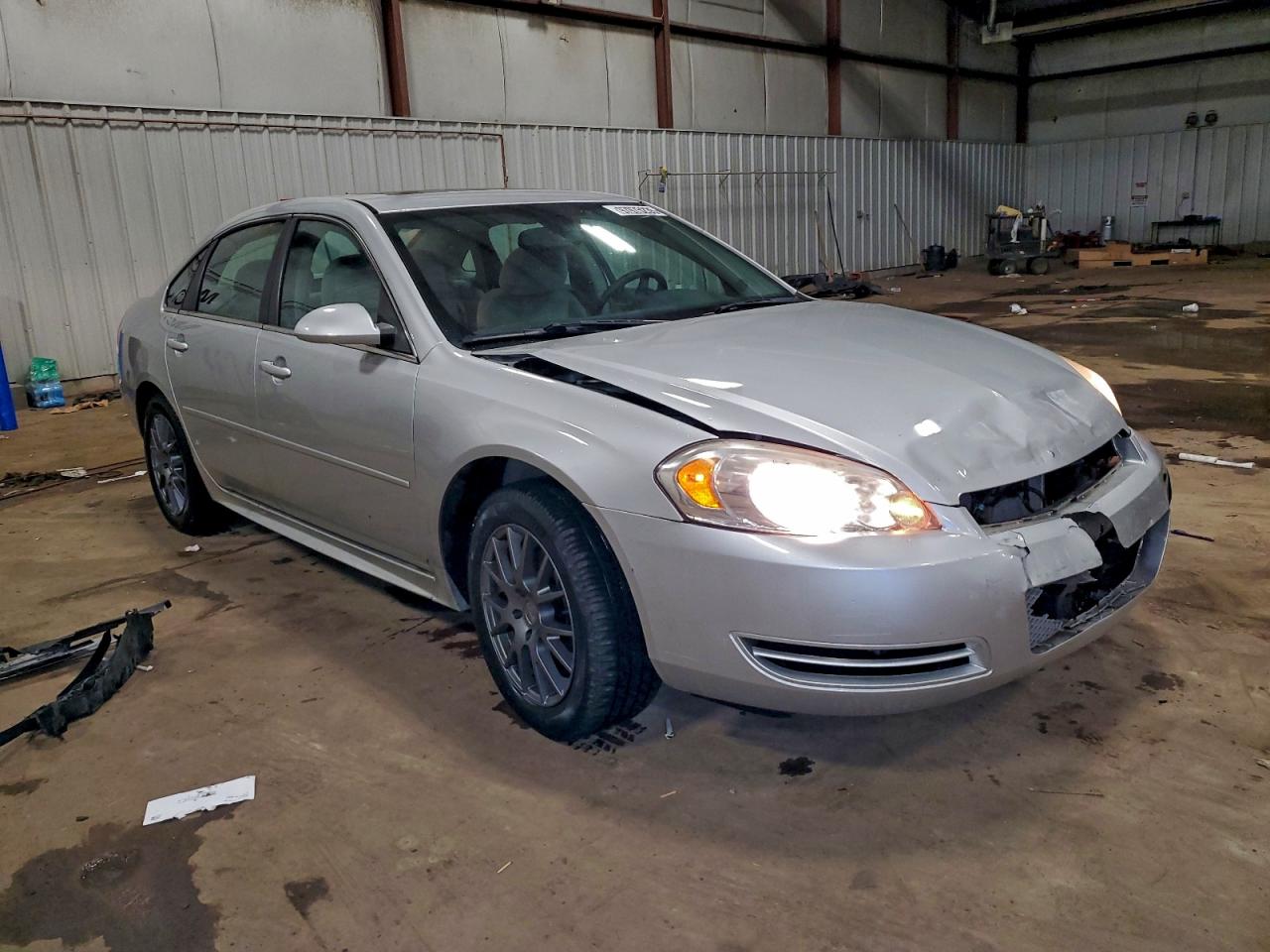 2013 CHEVROLET IMPALA LT photo 4