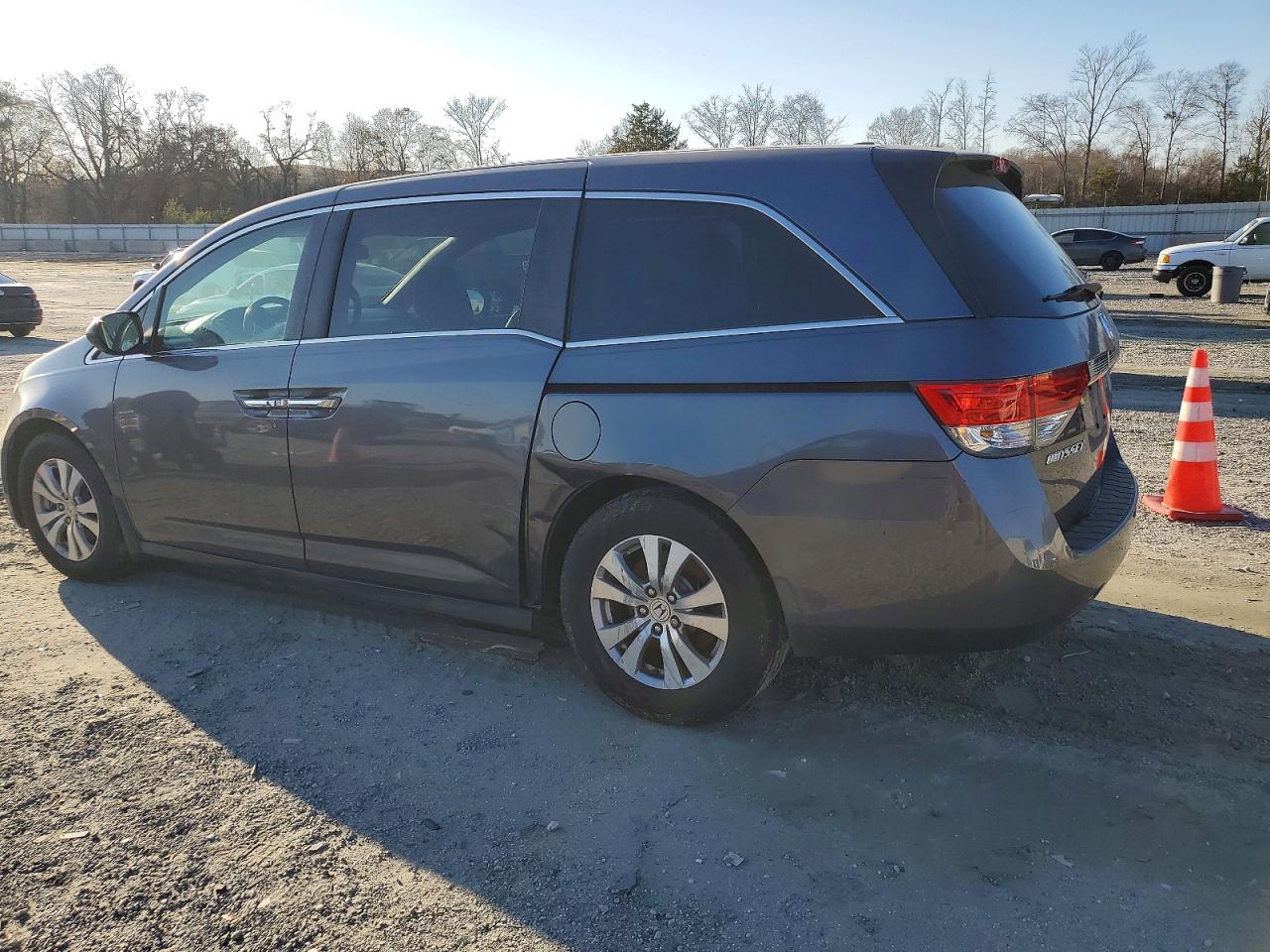 2016 HONDA ODYSSEY EXL photo 2