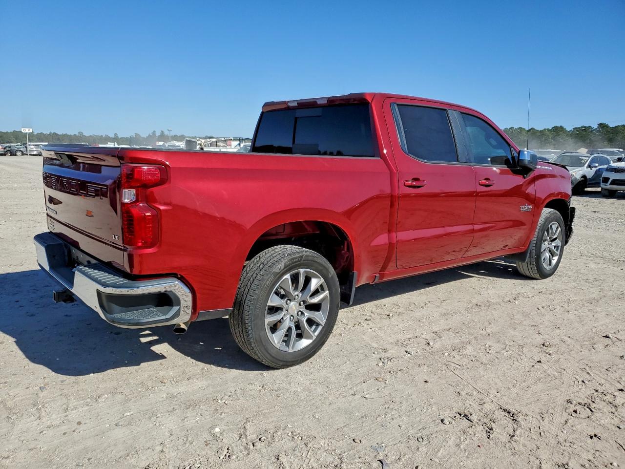 2019 CHEVROLET SILVERADO C1500 LT photo 3