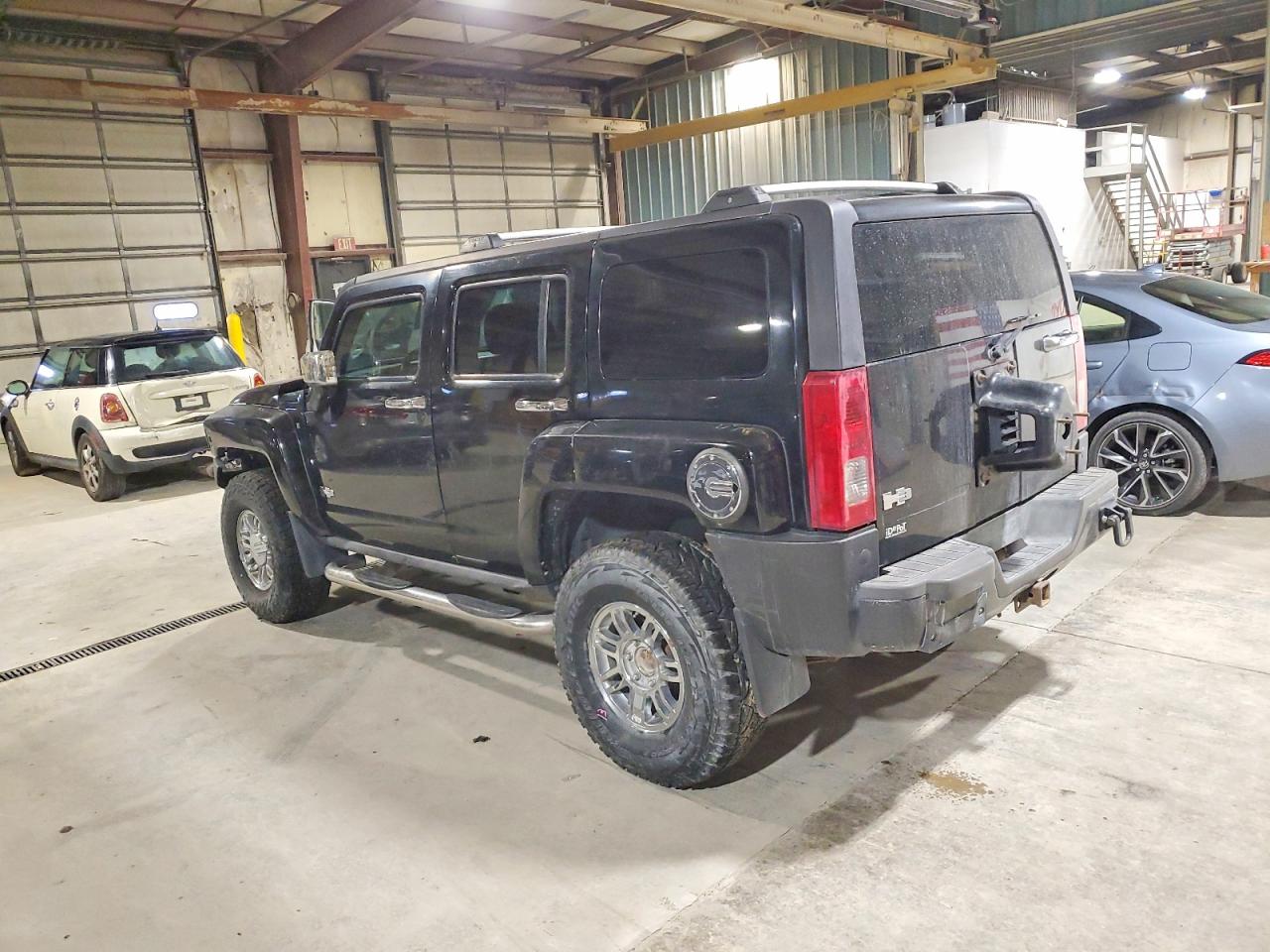2008 HUMMER H3 ALPHA photo 2