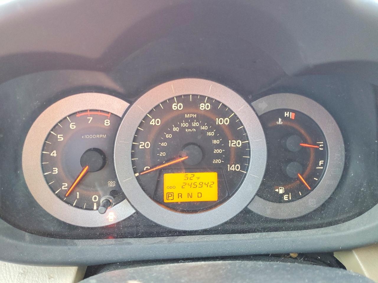 2011 TOYOTA RAV4 photo 9