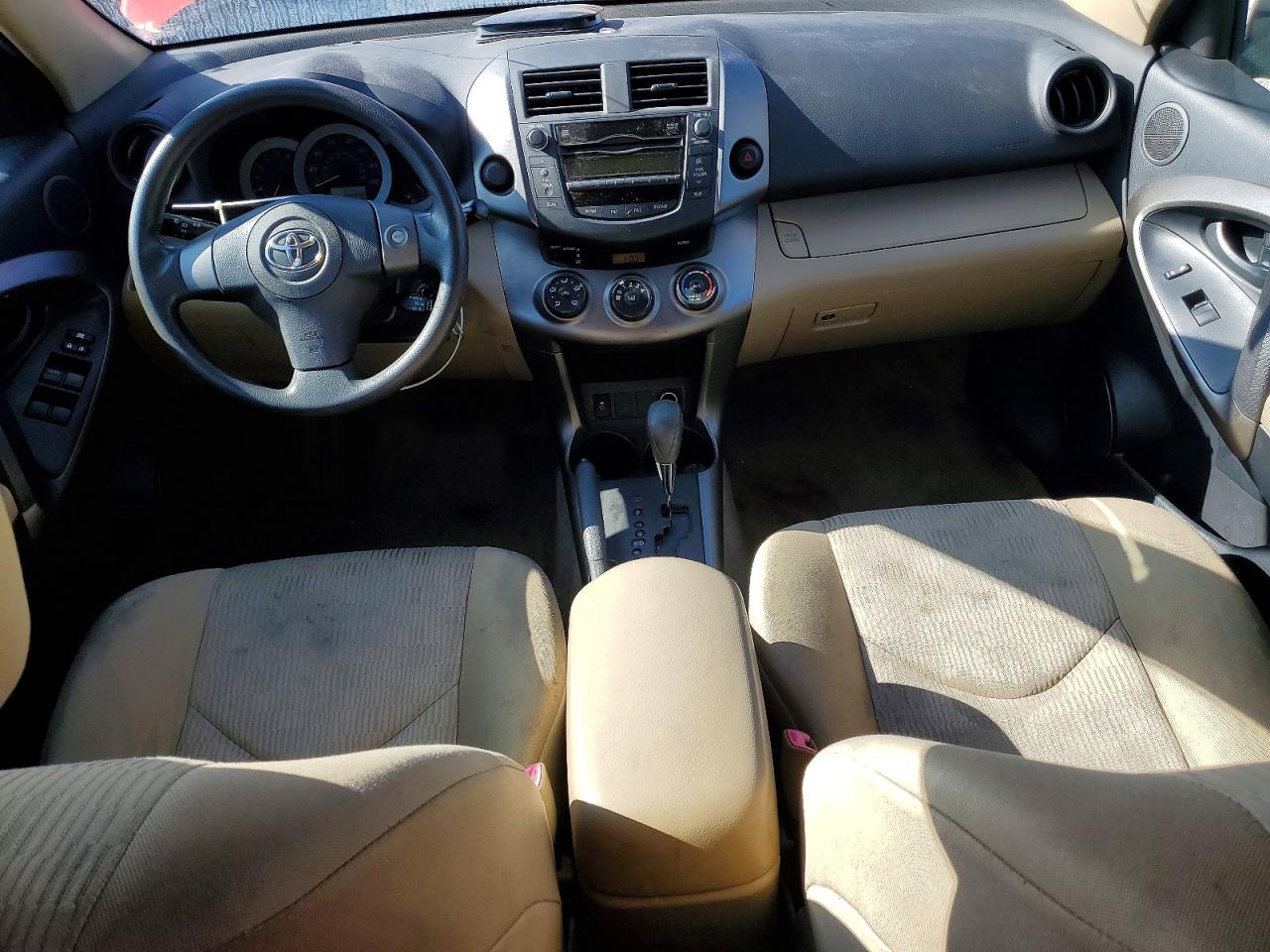 2011 TOYOTA RAV4 photo 8