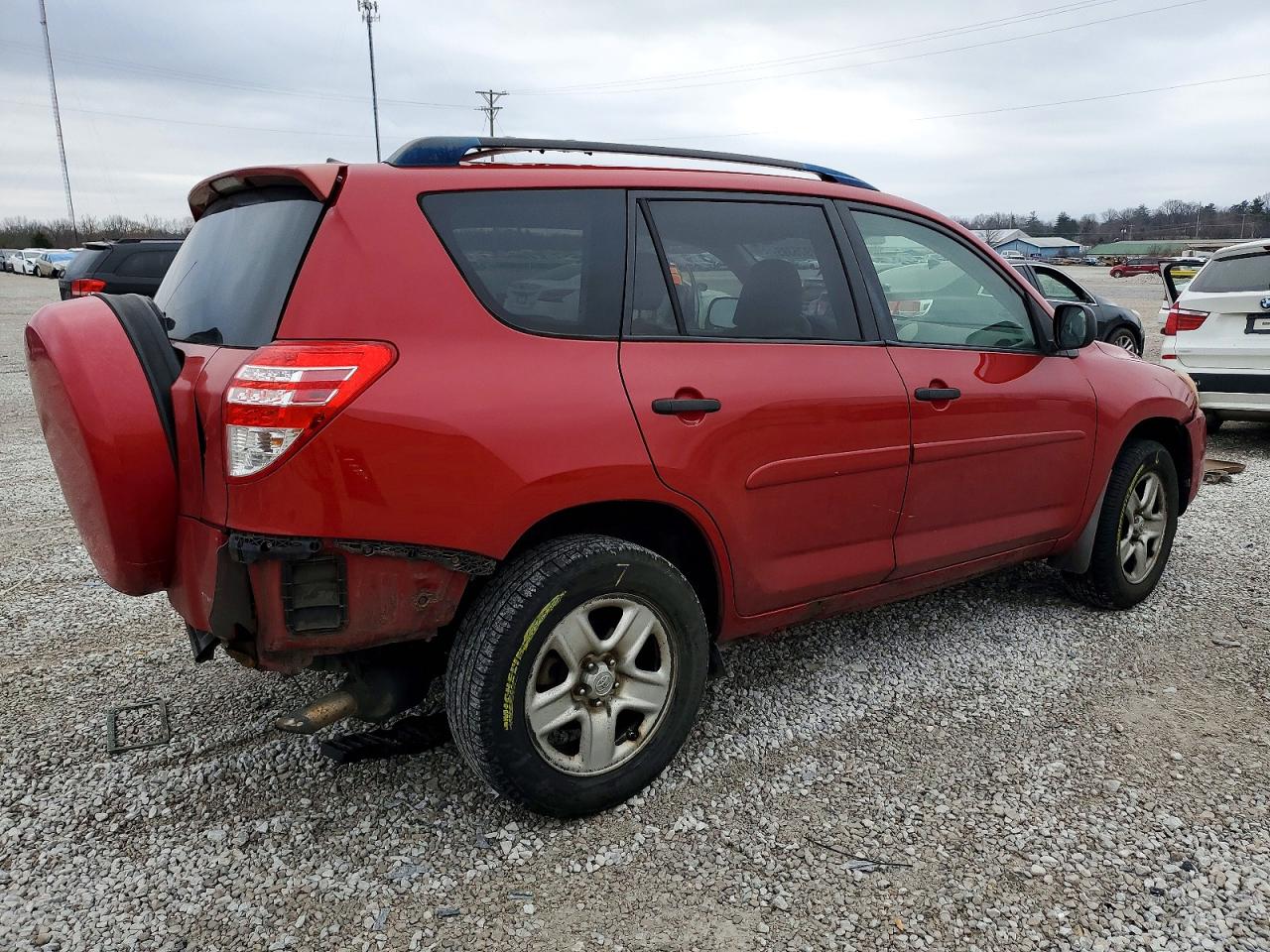 2011 TOYOTA RAV4 photo 3