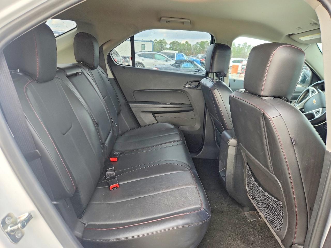 2017 CHEVROLET EQUINOX LT photo 10