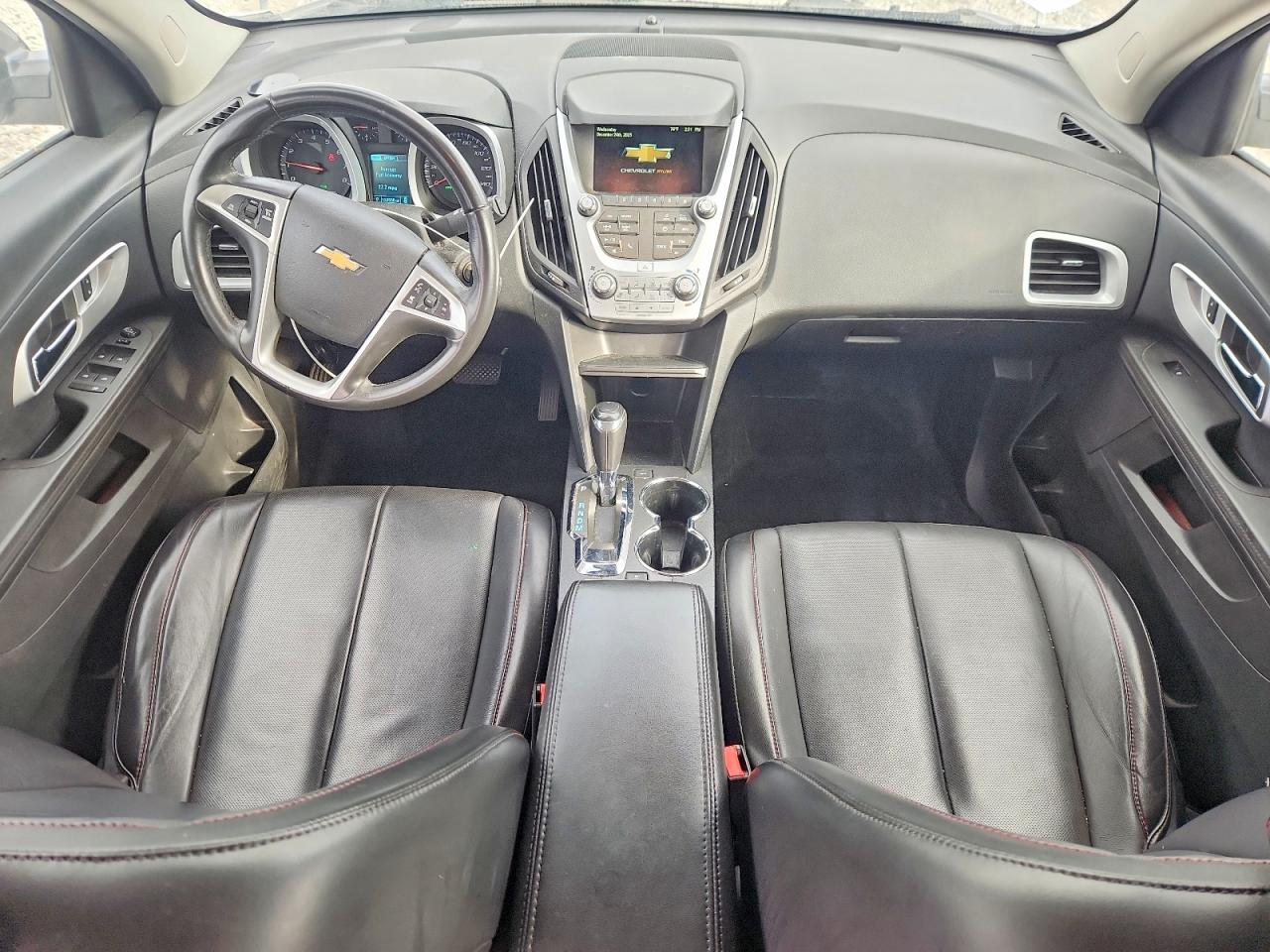 2017 CHEVROLET EQUINOX LT photo 8