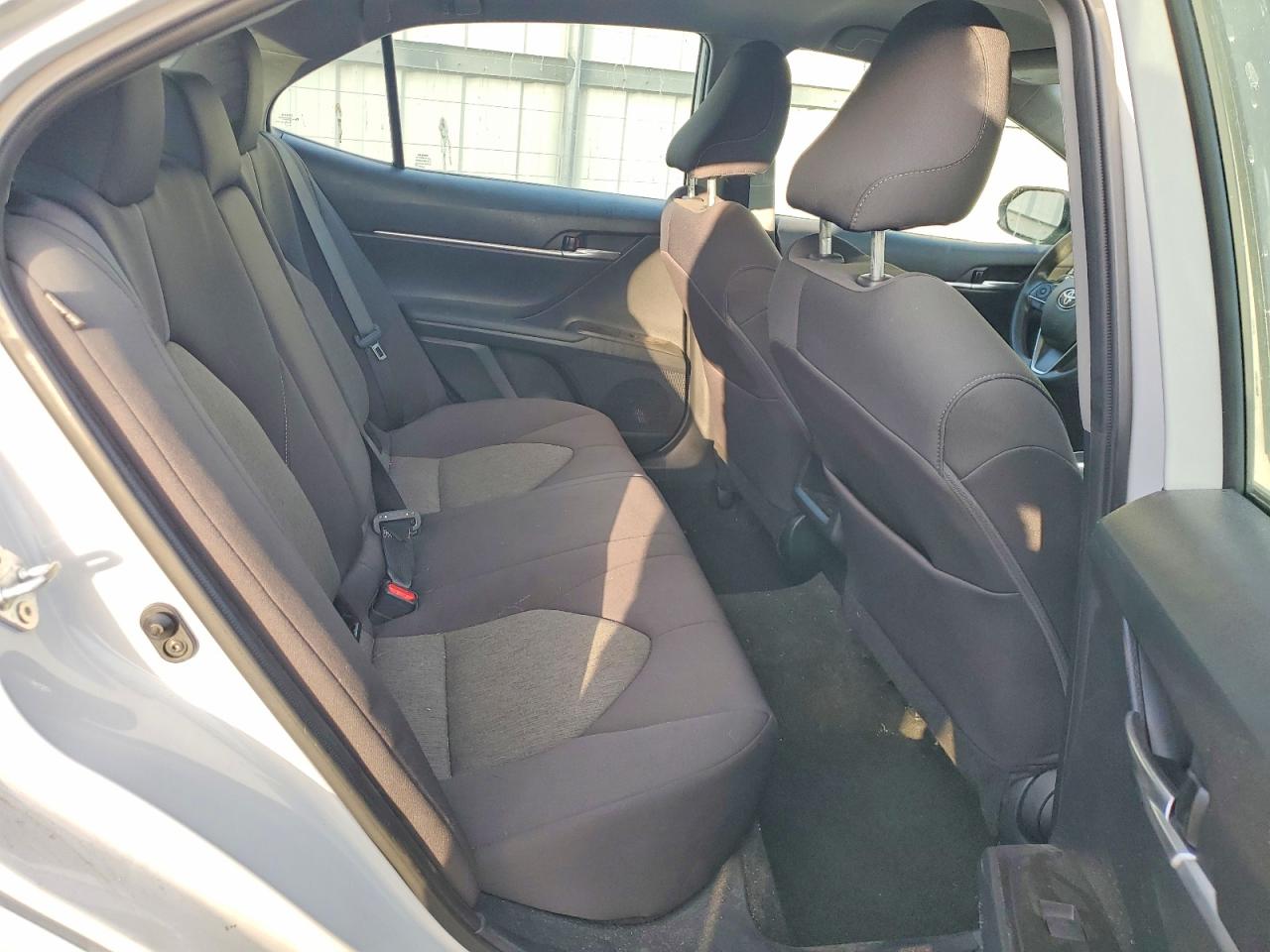 2023 TOYOTA CAMRY LE photo 10
