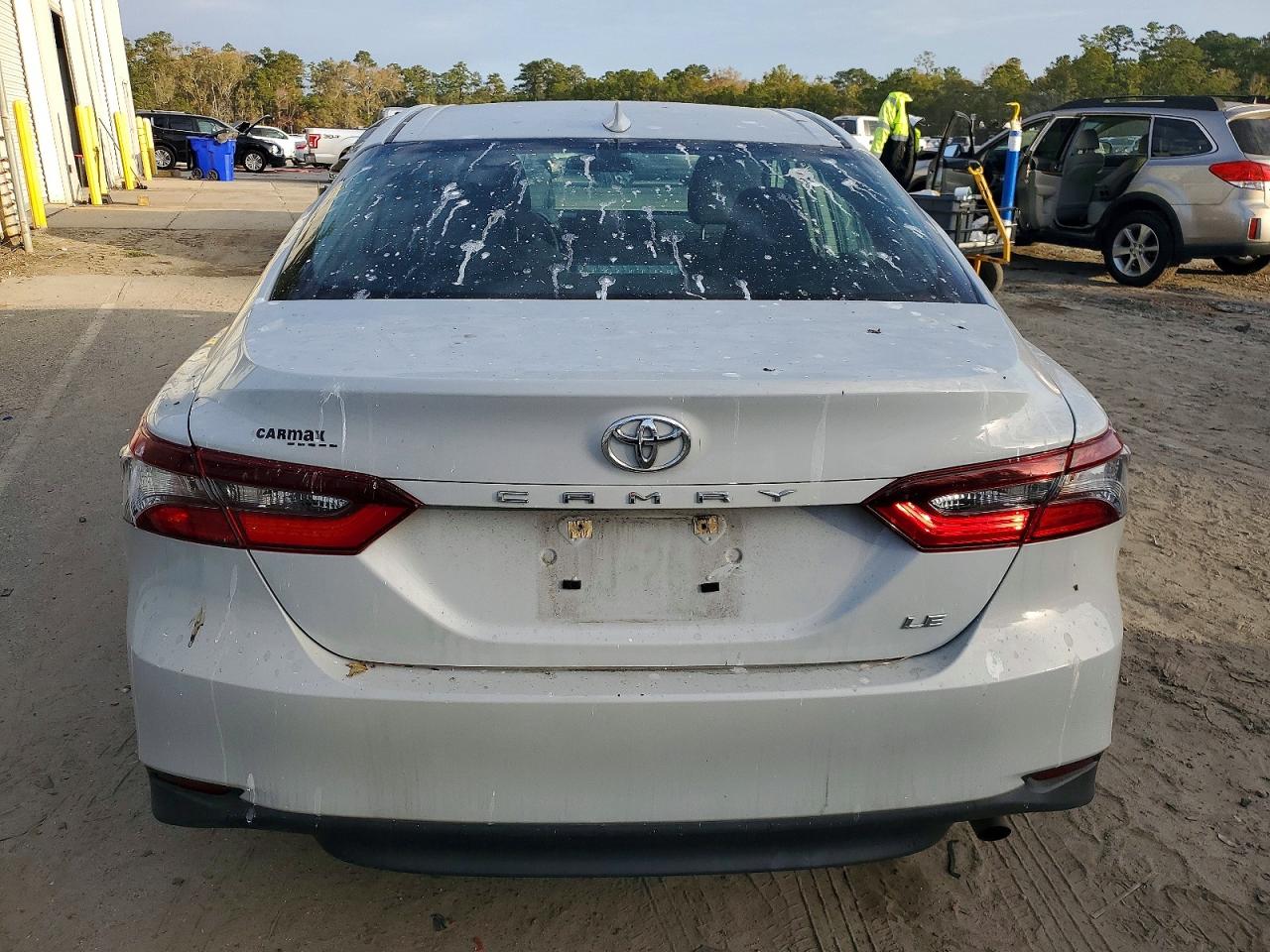 2023 TOYOTA CAMRY LE photo 6