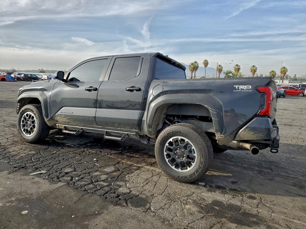 2025 TOYOTA TACOMA DOUBLE CAB photo 2