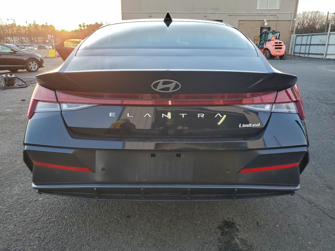 2024 HYUNDAI ELANTRA LIMITED photo 6