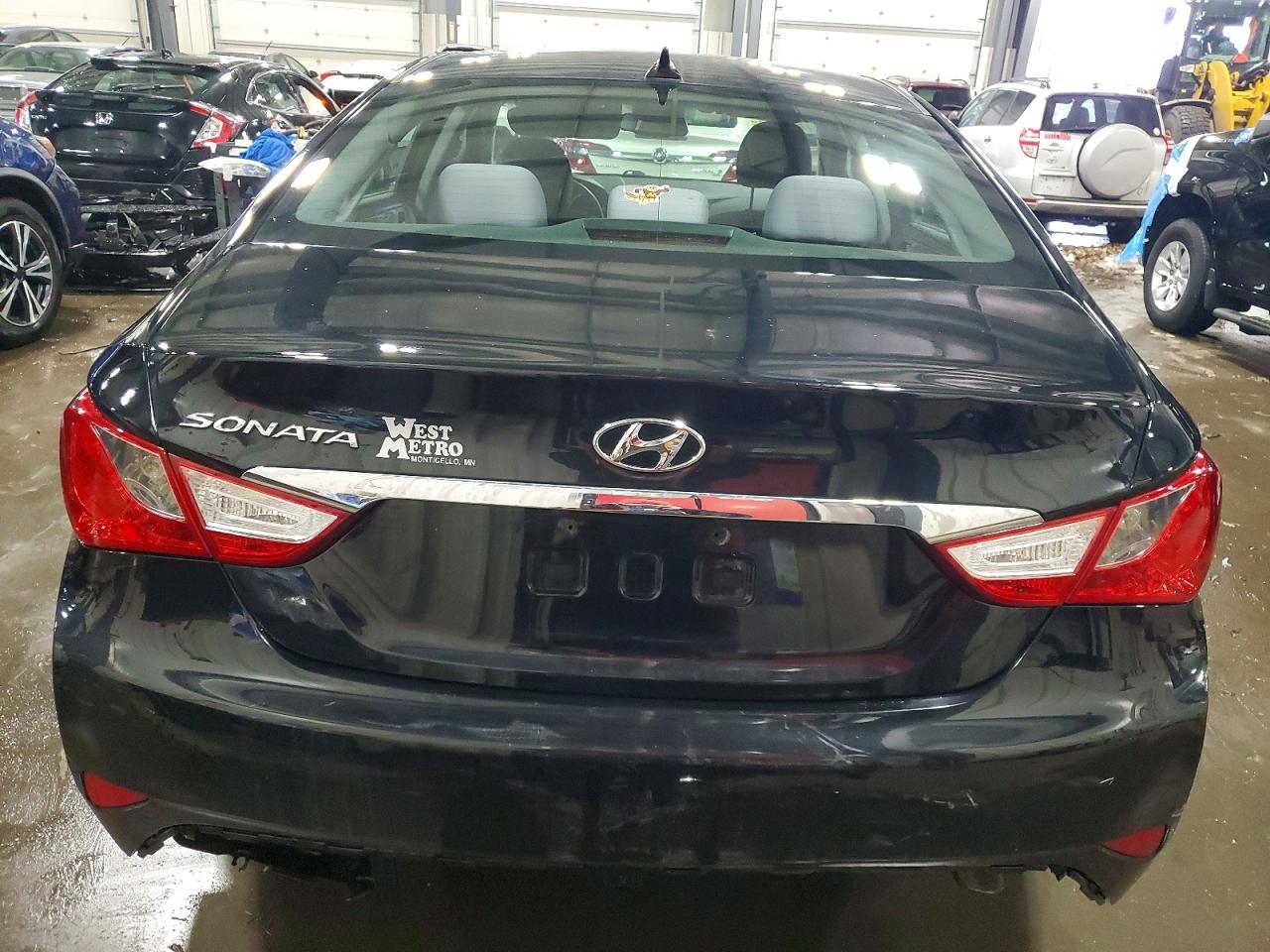 2014 HYUNDAI SONATA GLS photo 6