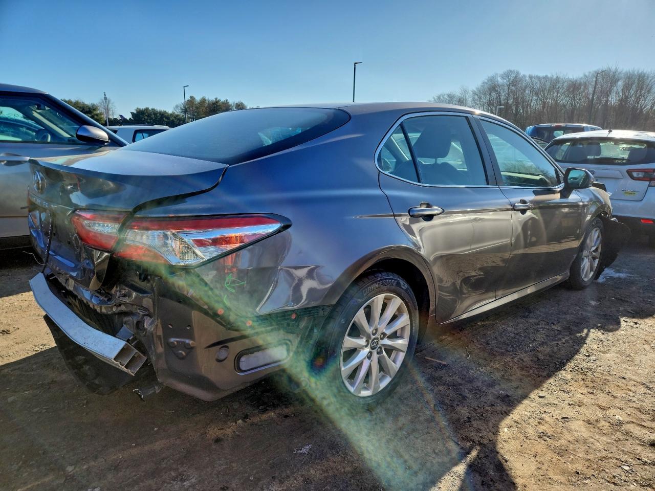 2018 TOYOTA CAMRY L photo 3
