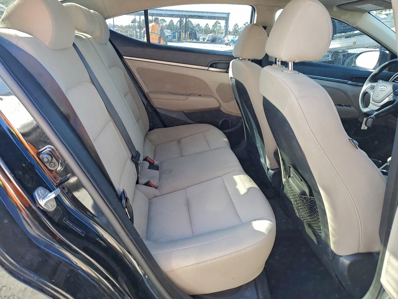 2018 HYUNDAI ELANTRA SEL photo 10