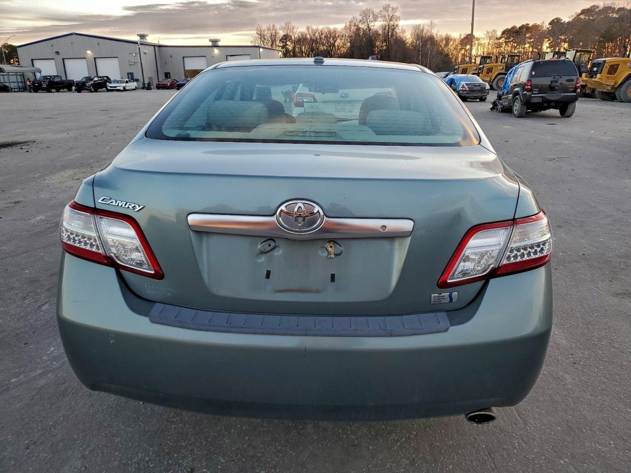 2011 TOYOTA CAMRY HYBRID photo 6