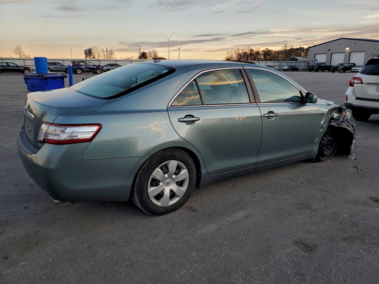 2011 TOYOTA CAMRY HYBRID photo 3